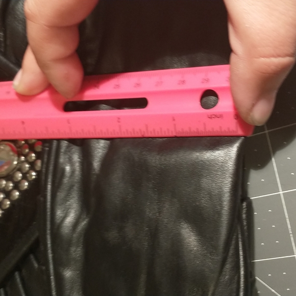 Black crossbody purse 23 in. Strap drop bejeweled Dove brand on zipper defect - Picture 2 of 13